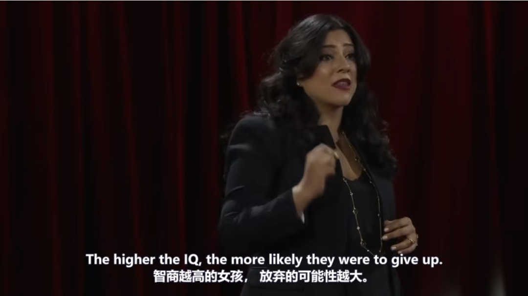 33岁女律师因穿短裙被辞!自己开律所后抢光前老板生意