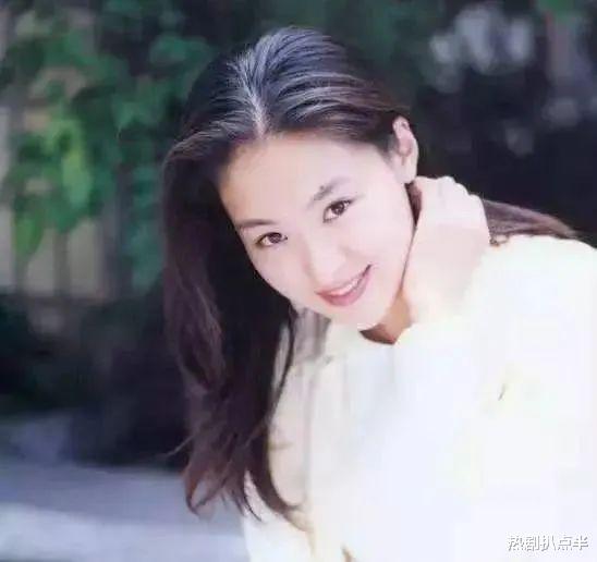 狐狸|桃花眼,丹凤眼,狐狸眼,这15位明星的眼睛,个个有灵气