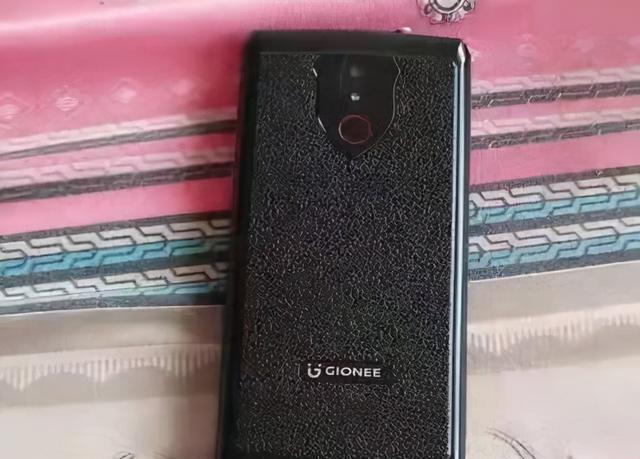 电池|10000mAh超大电池+256GB+八核处理器,跌至1299元