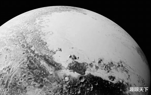 科学家发现冥王星惊人的现象!难怪它被被踢出九大行星