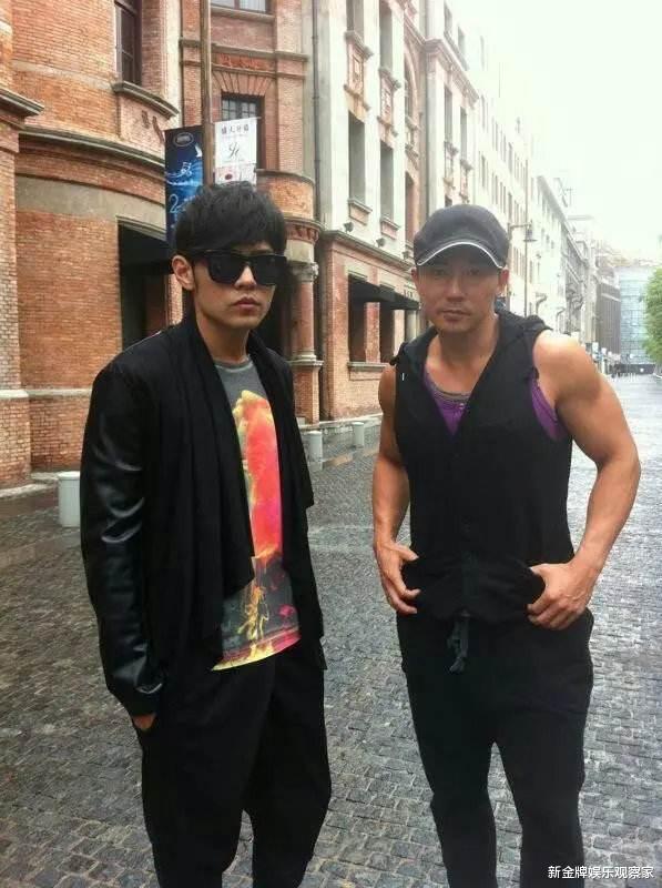 刘畊宏|刘畊宏转发只有一个中国微博，自曝带孩子回浙江老家，不忘本真好