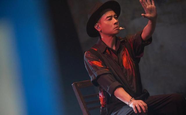 明星素颜|《披哥2》中的苏有朋，统筹小组成员能力很强，却唯独没有考虑自己