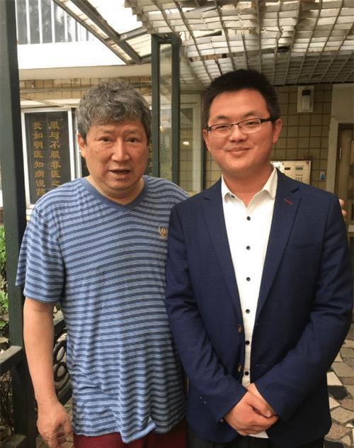 李春平|李春平，一位传奇软饭王，传闻他的老婆是美国女星赫本