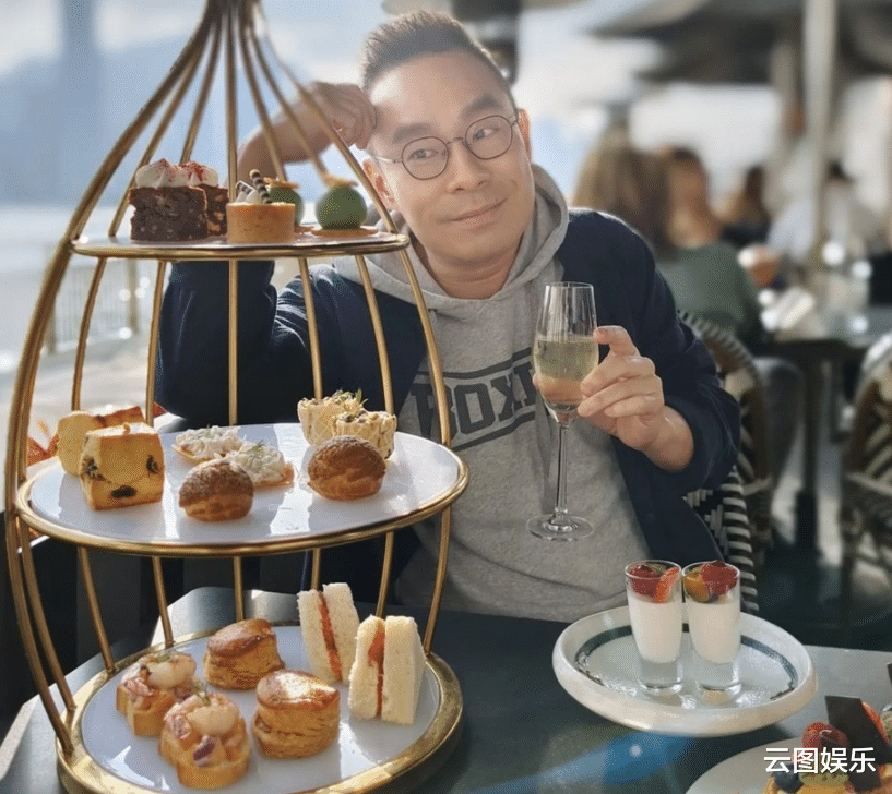 文静|28岁女星吃饭不付钱，承诺帮餐厅宣传，事后却只晒背景照敷衍老板