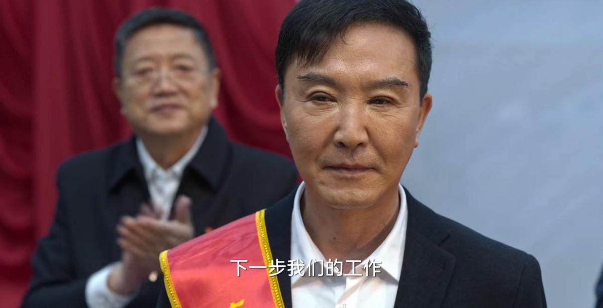 张颂文|狂飙:忍得了张颂文的“肿肿嘴”,实在忍不了吴刚的“大双眼皮”