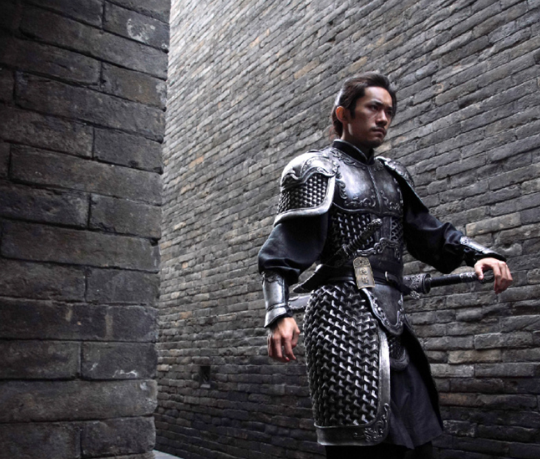 满江红|《满江红》：易烊千玺抛下偶像包袱，饰演“三舅”人狠话不多