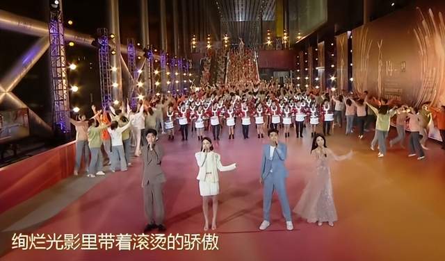 汪涵|金鹰节亮点多！汪涵发型像酸菜，嘉宾带土特产上台，孙怡似仙女