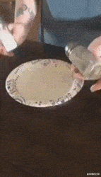 |演员拍戏取景被驱赶、被无视、被举报,明星回归“戏子”身份了?