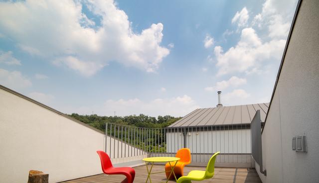 回老家盖套自建房,空气好、环境好,风格随性,和邻居家都不一样