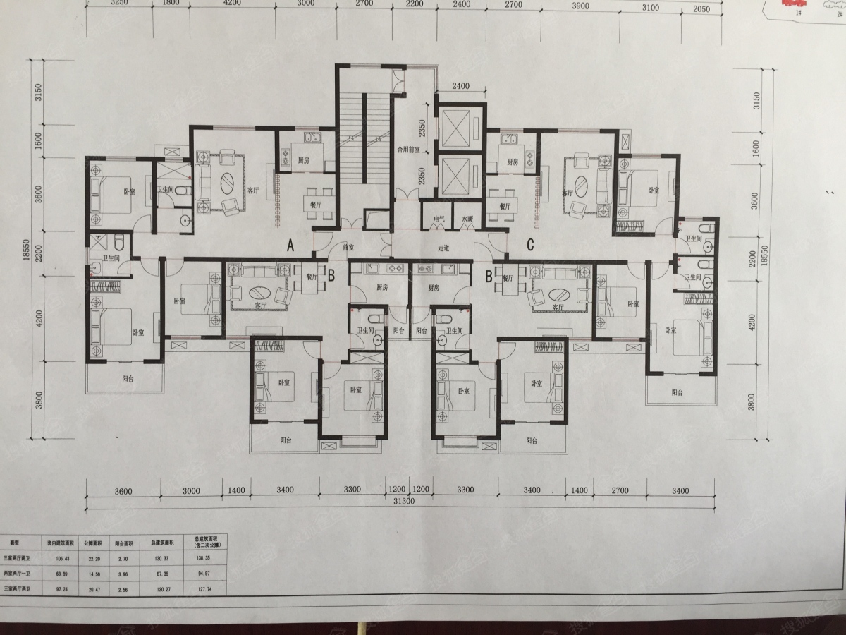 购房置业|买的南北通透是好户型，整个楼层一看：买到连廊房，采光太差！