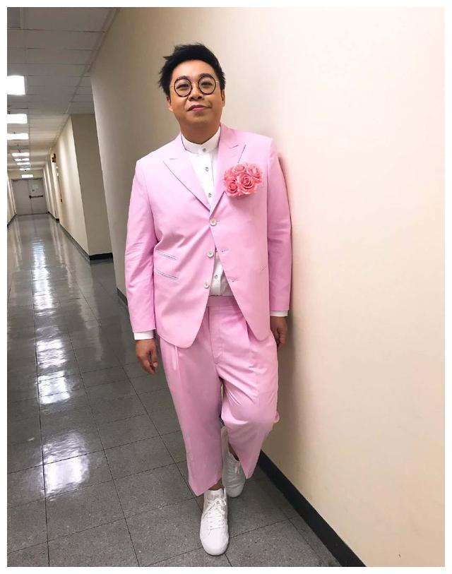 穿衣搭配|肥仔变韩国Oppa！TVB配角亮相开机仪式，瘦身成果显著惹人羡