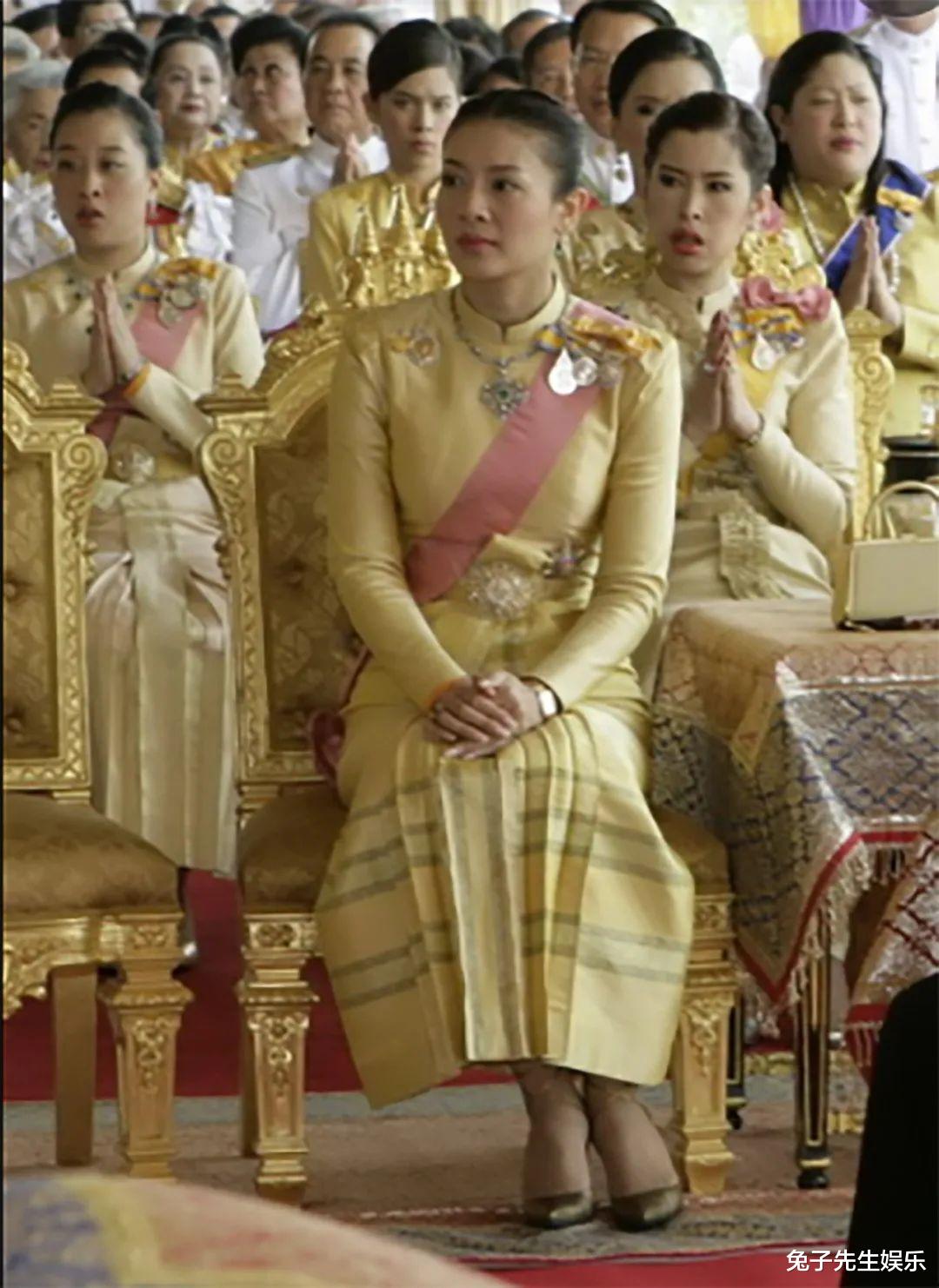 西拉米|西拉米爱上花心男人，靠魅力征服多情泰王，两人当众抢树叶秀恩爱