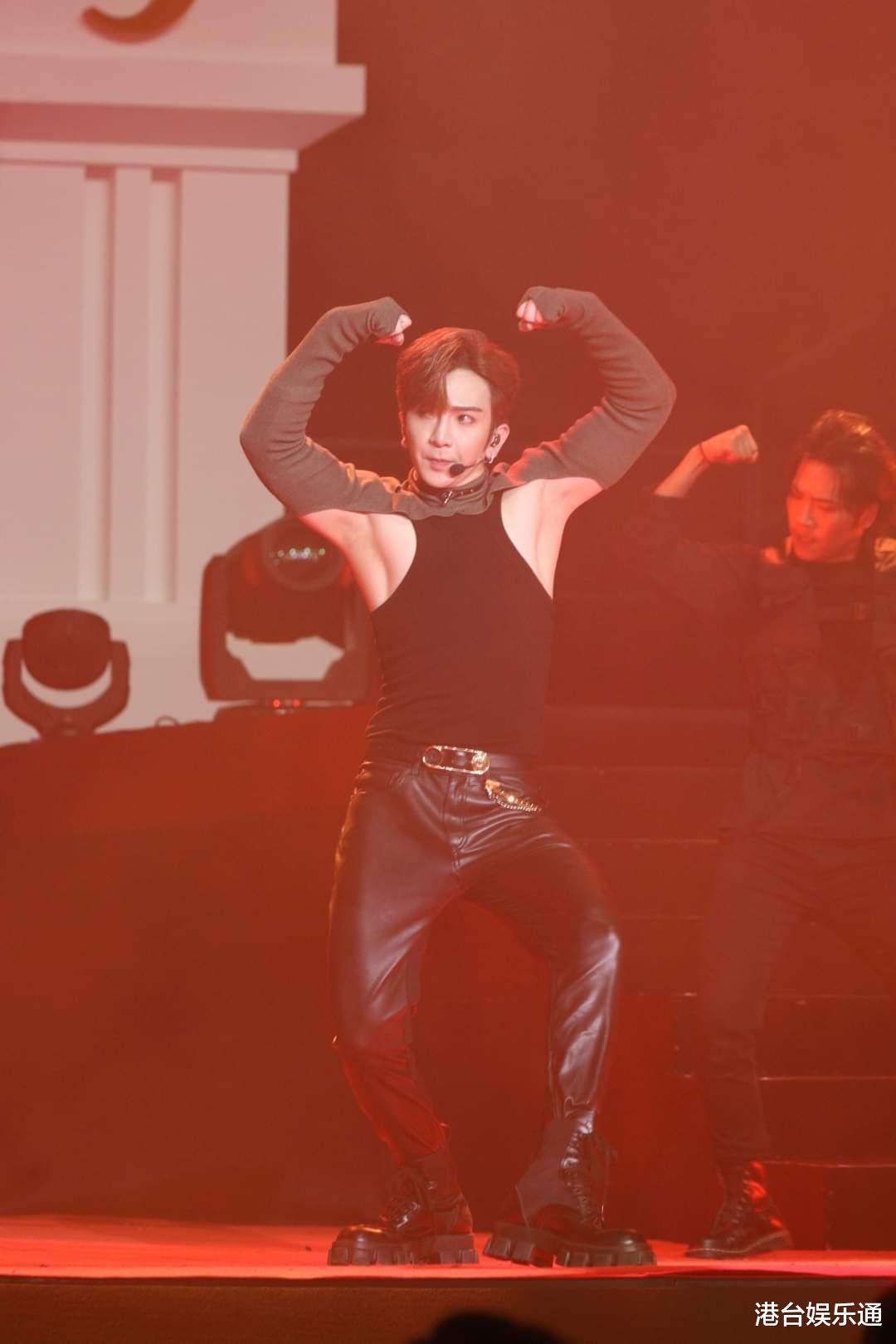 |MIRROR成员遭质疑是戏精?排舞师公开讽刺,阿Mo女友疑似暗寸