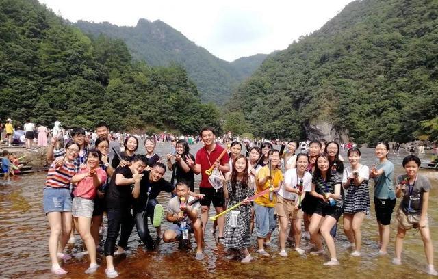 台湾小伙,曾以为大陆人穷的住平房吃咸菜,到大陆工作5年被打脸
