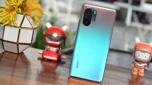 红米手机|都是1900元以内，玩游戏选择红米K40还是K40游戏增强版？