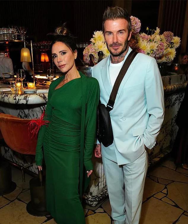 哈珀·贝克汉姆|打破婆媳不和！贝克汉姆全家在巴黎庆功，小七真的不用上学吗？