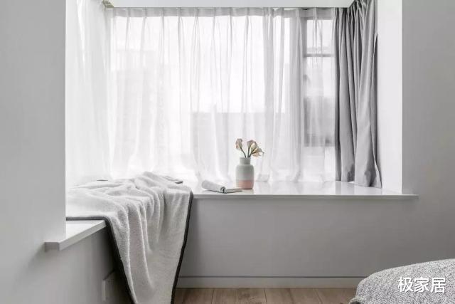 上海夫妻家中的高级场面：不买沙发不买茶几！效果反而更美