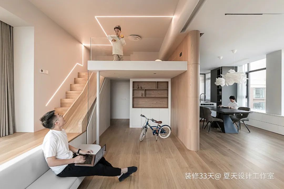 大餐桌大卡座,小隔层滑滑梯,112平独特亲子宅