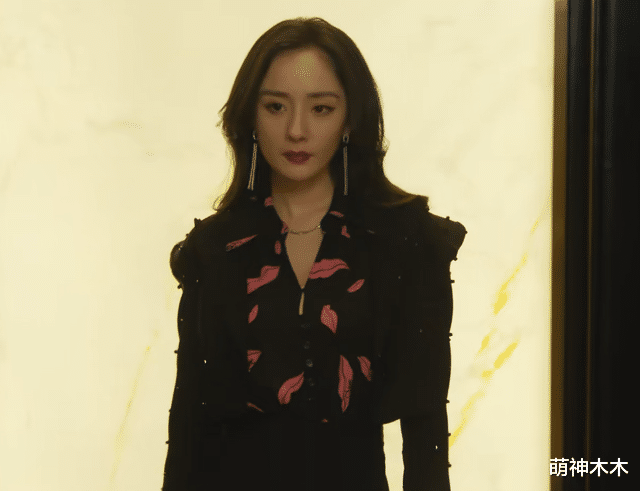 杨幂|《爱的二八定律》首播！杨幂妆浓被吐槽油腻，跟许凯同框无CP感