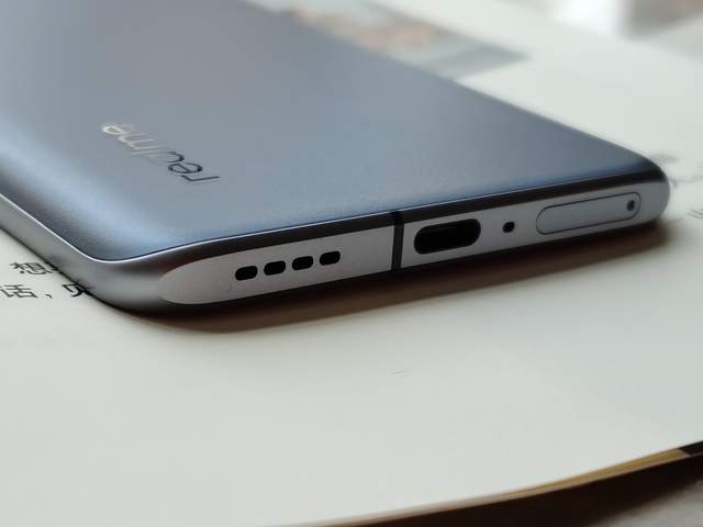 高通骁龙|性价比真我GT2 Pro：质感对得起价格