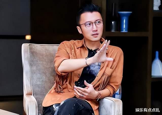 成龙|谢霆锋调侃成龙: 以后会不会直播带货? 成龙的回答让人笑翻