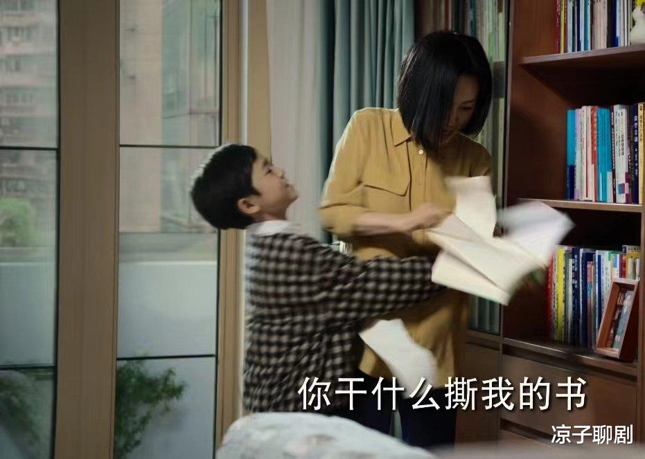 母亲母亲|《底线》：看到唐母对儿子的控制和侮辱，才知唐啸云为何残忍弑母