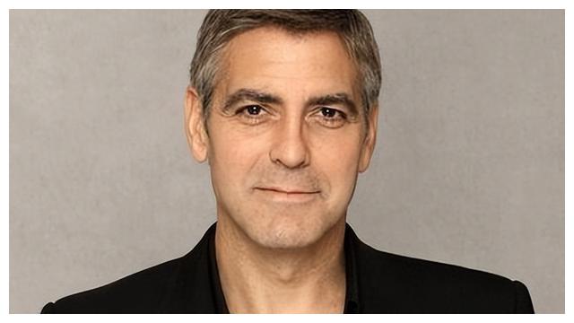 乔治·克鲁尼|乔治克鲁尼与小17岁娇妻共秀新电影首映礼,称结婚八年仍互写情书