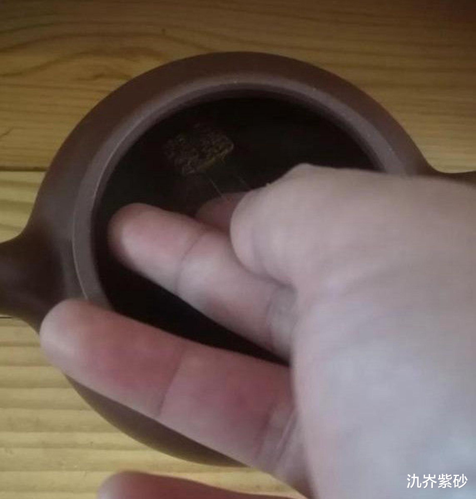 |你的全手工紫砂壶,只有内壁刻字,没有内壁章?那是跑量商品壶!