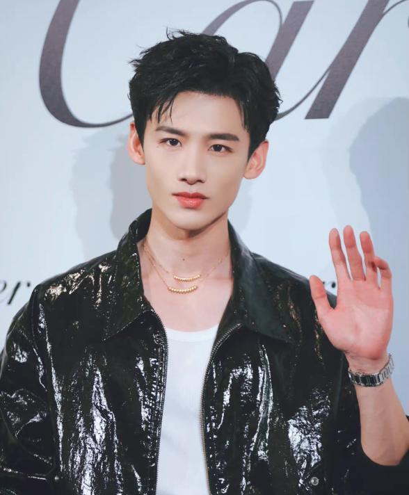 井柏然|井柏然被赞眼光好，所谈女朋友皆是气质大美女，白敬亭无辜躺枪