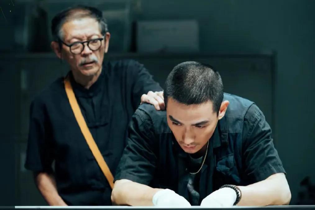 人生大事|朱一龙《人生大事》：活得太累，是因为自己瞧不起自己