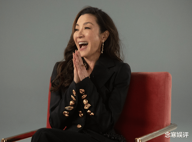 杨紫琼|60岁杨紫琼近照曝光，满脸皱纹尽显沧桑，衰老痕迹过重令人担心