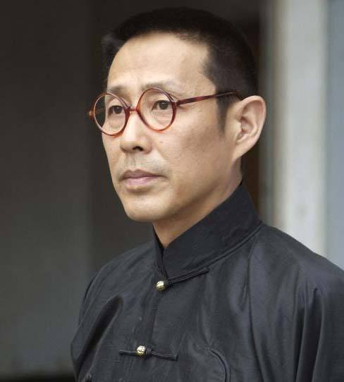 陈道明|66岁陈道明突然去世！张信哲、科钦夫等悼念，一生经典作品无数