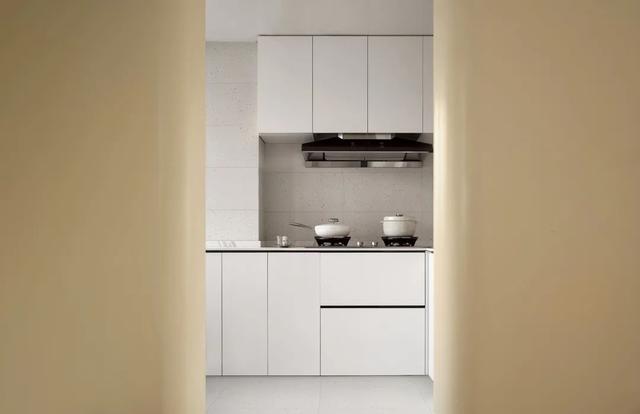 厨房|看了南京夫妻83㎡的家,才知道什么叫越简单越高级,太有品味了