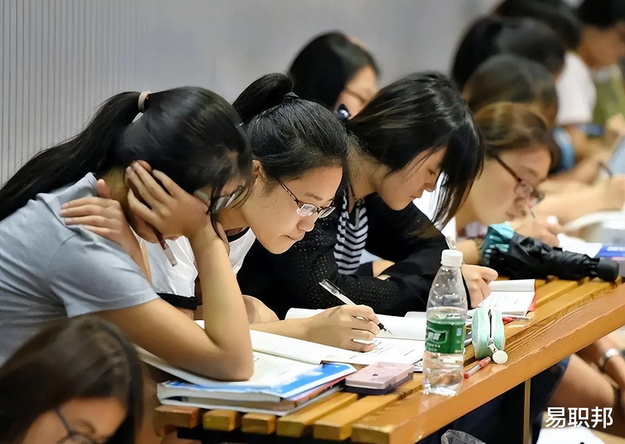 考研|“读研3年”VS“工作3年”，谁更有发展? 差距可不是一星半点