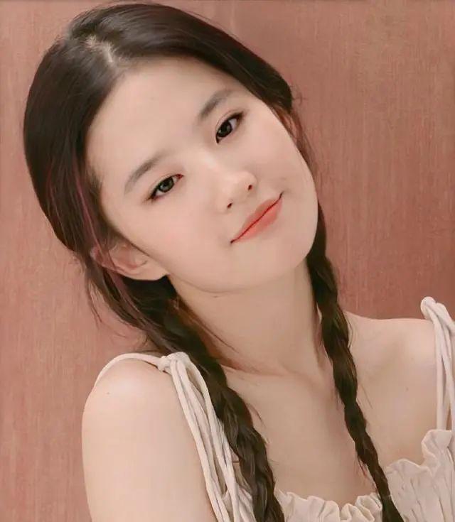 刘亦菲|播放破2亿，一举拿下双冠军，刘亦菲新剧打开了古装流量天花板