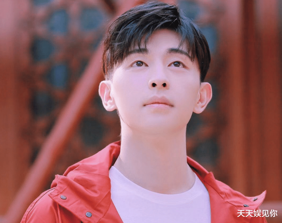 邓伦|邓伦还有希望复出?被删除的名字重新出现,可把粉丝高兴坏了