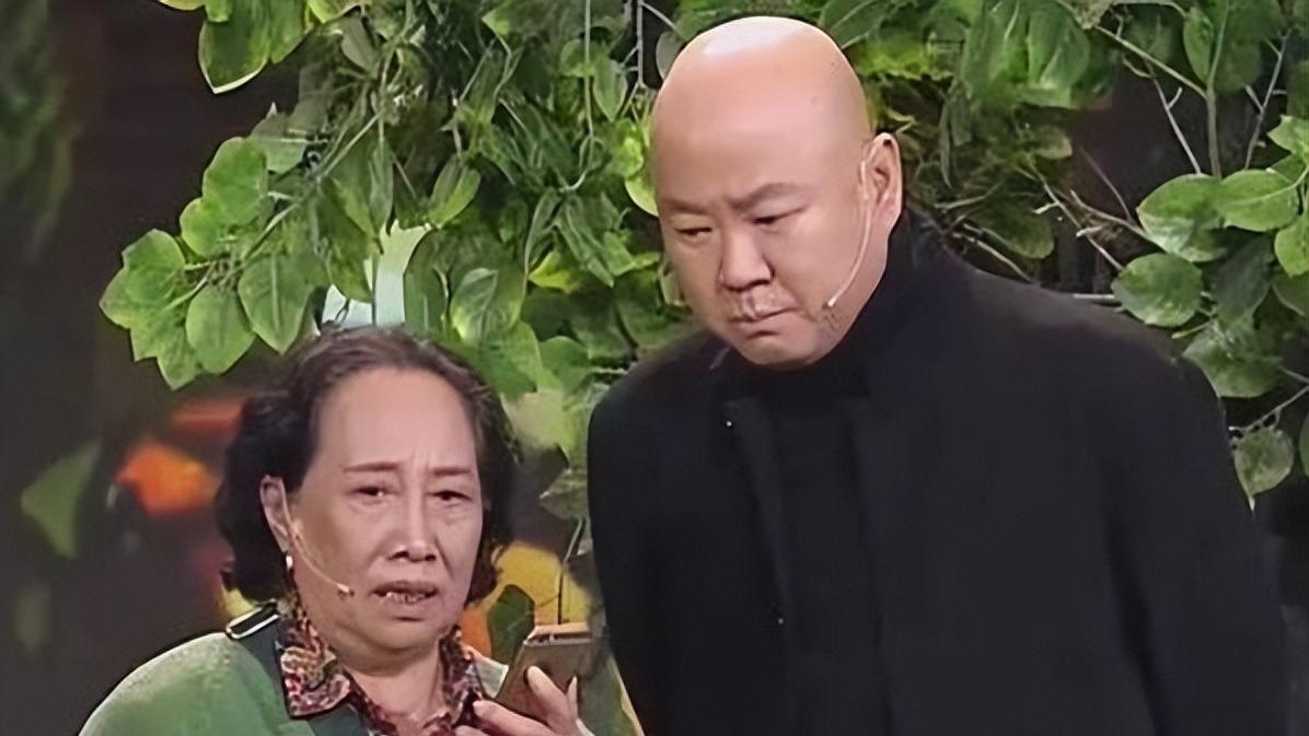 郭冬临|20次登春晚，56岁未婚无子，因8个字被索赔1亿，郭冬临如今怎样了