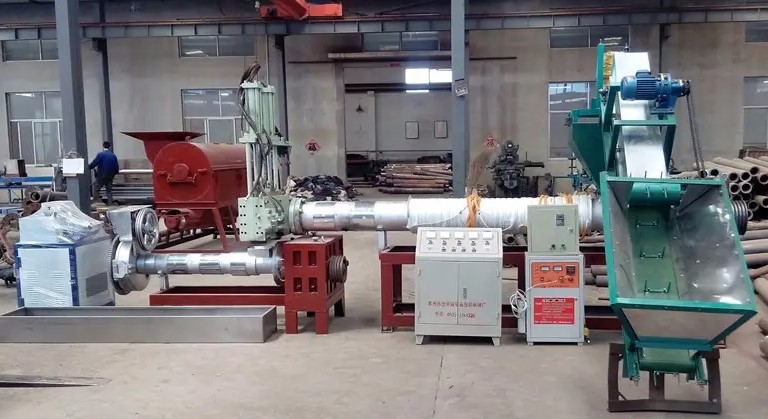 当一台塑料造粒机出现故障时,我们要如何进行维修?