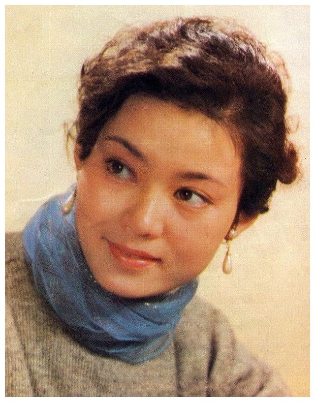 潘虹|国家一级演员潘虹：24岁嫁人，28岁爆红，68岁未婚无儿无女