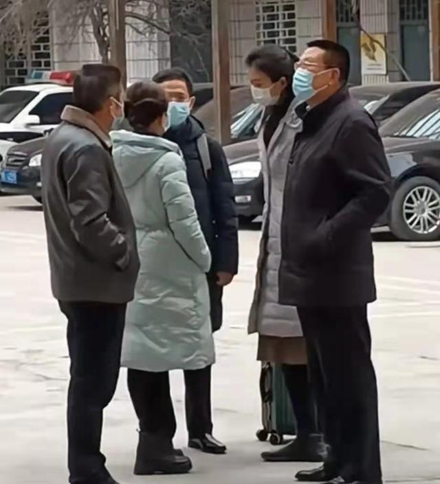 王子文|假人设？姚策堂嫂透露姚策离世前细节，公开发声嘲讽许敏