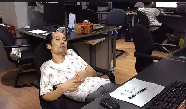 火遍全网的“二舅”人设翻车了?文案被曝涉嫌抄袭,作者做出回应