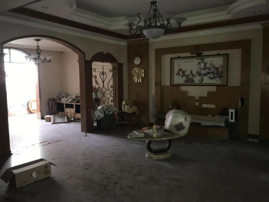 顺德|加价335万,顺德一别墅遭疯抢!高端法拍房真的不愁卖吗?