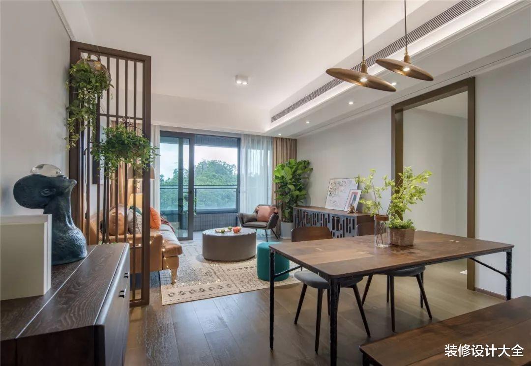 116㎡三房，复古木色家具搭配浅灰色墙面，时尚又大气！