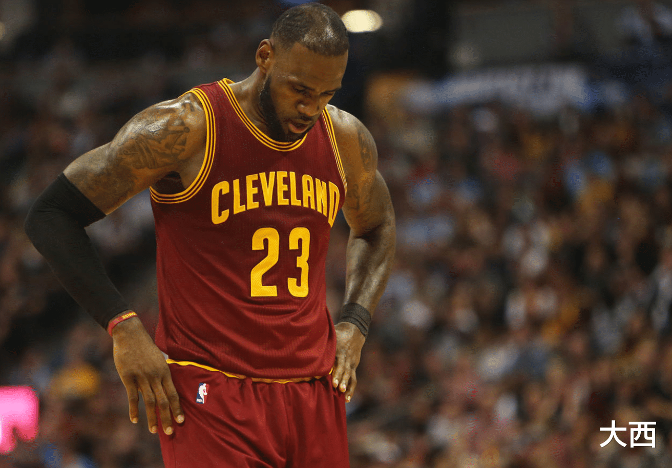 勒布朗·詹姆斯|詹姆斯真的统治过NBA吗？看了巅峰十年，答案显而易见