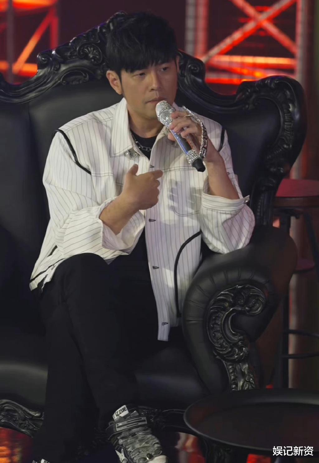 周杰伦|周杰伦线上演唱会来袭，与方文山畅聊往事，直播间点赞量突破十亿