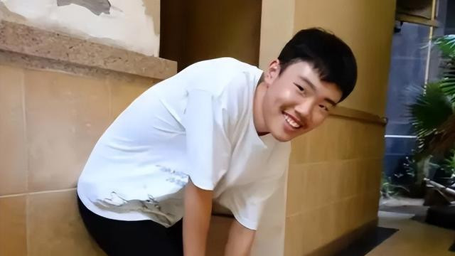 15岁少年在校内突然神秘失踪，监控疑似被动了手脚，新的怀疑对象浮出水面