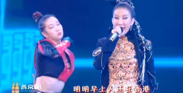 我是歌手|《我是歌手》8位冠军现状：有人游艇美女相伴，有人退圈成普通人