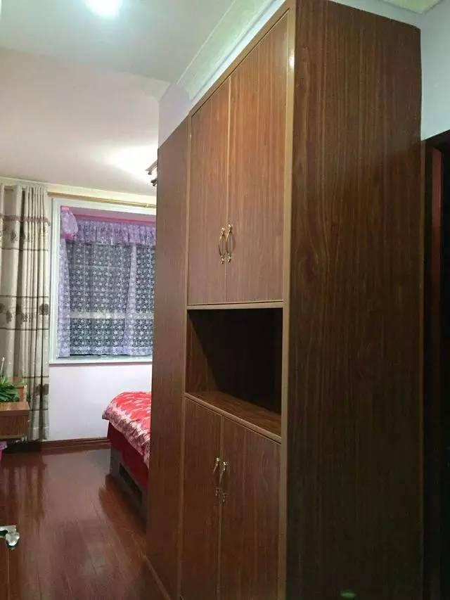 婆婆自告奋勇装修婚房我很高兴,但进门看到客厅我当初翻脸了