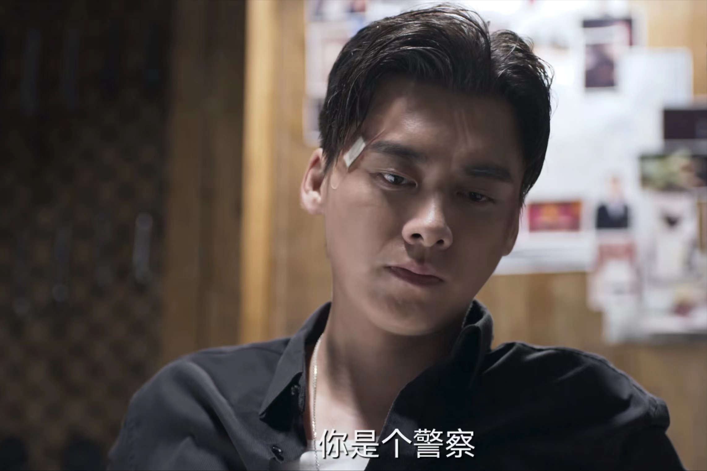 李易峰|李易峰《暗夜行者》首播，连看6集后，我心情复杂，写下这篇文章