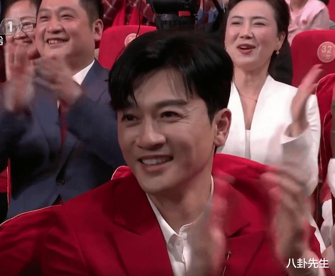 春晚|央视春晚明星状态：沙溢肚腩突出，苏有朋鱼尾纹明显，秦海璐发福